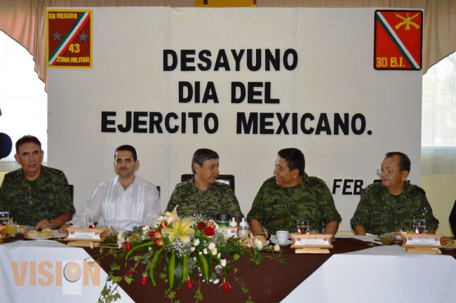 Conmemora gobierno municipal el día del Ejército Mexicano