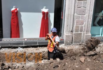 Continúa Obras Públicas mejora de calles y aceras que conducen a Casa Museo y Casa Sitio de Morelos
