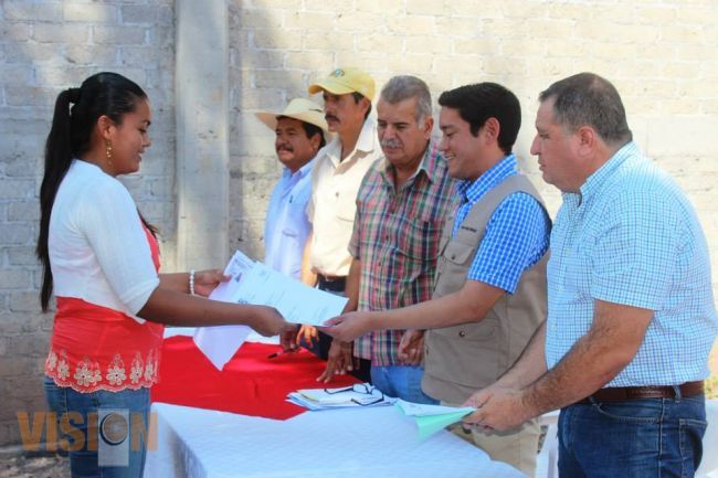 Impulsan el desarrollo de proyectos productivos en Tuzantla.