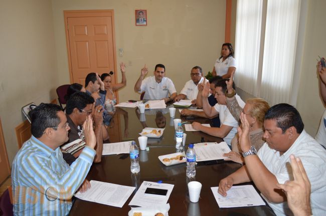 Cabildo aprueba incursión al programa “Compromiso con la Nutrición de Adultos Mayores”.
