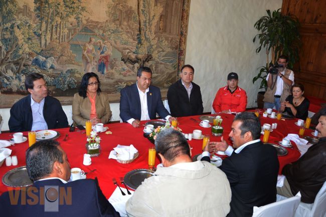 Se reúne Cabildo de Morelia y el Senador Raúl Morón a favor de Morelia.