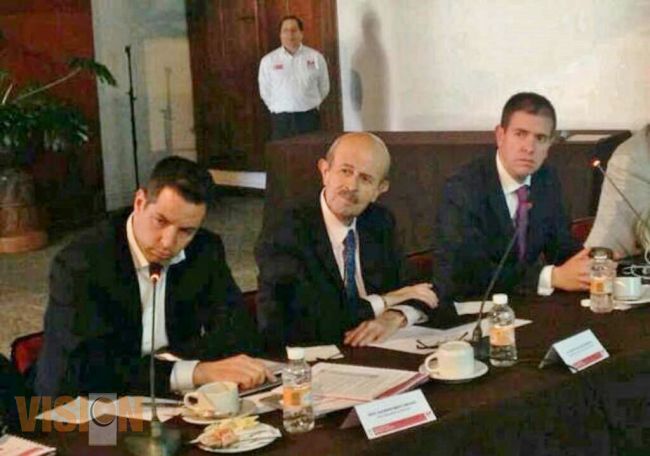 Policías acreditables accederán a créditos de vivienda del Infonavit.