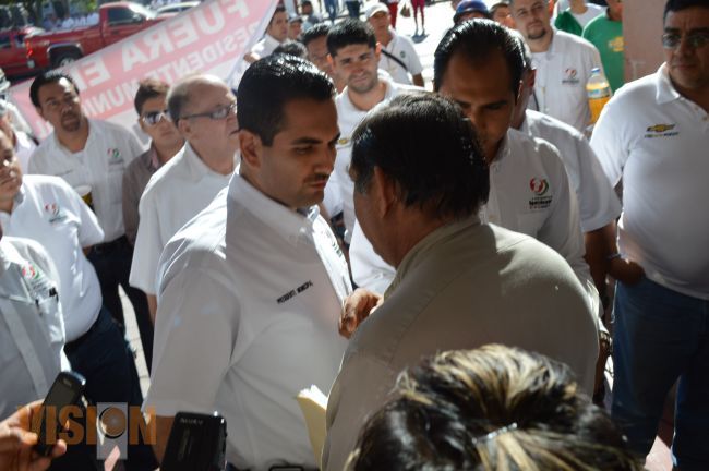 Uriel Chávez, alcalde de Apatzingán, regresa a la Presidencia