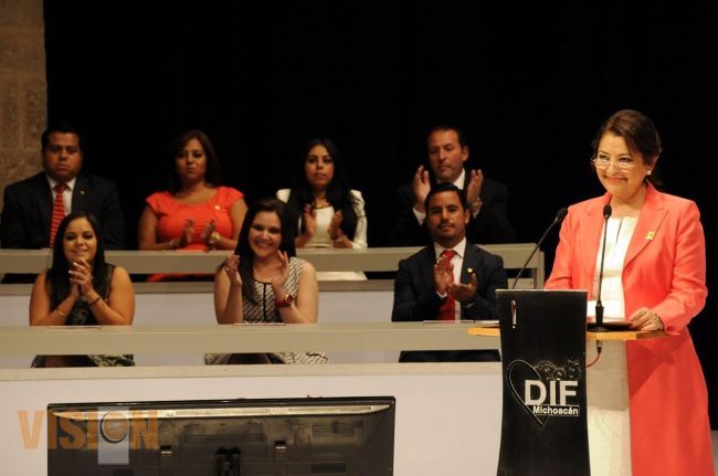 Sistema Dif Michoacán destaca atención a grupos vulnerables.