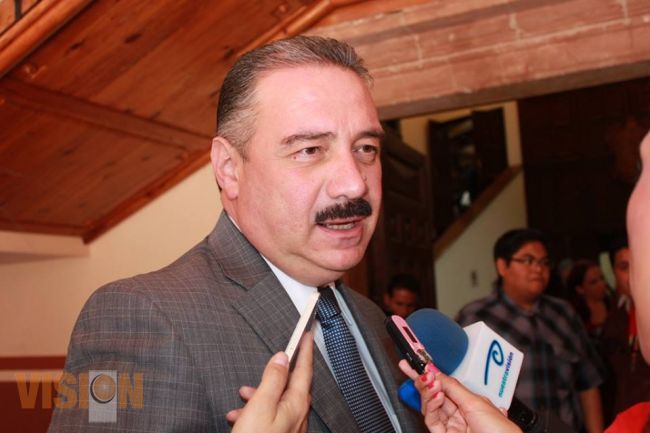 Promueve jornadas optométricas el diputado Benítez Suárez