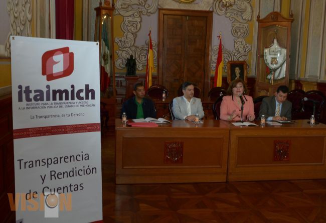 ITAIMICH ofrece conferencia a trabajadores municipales de Morelia.