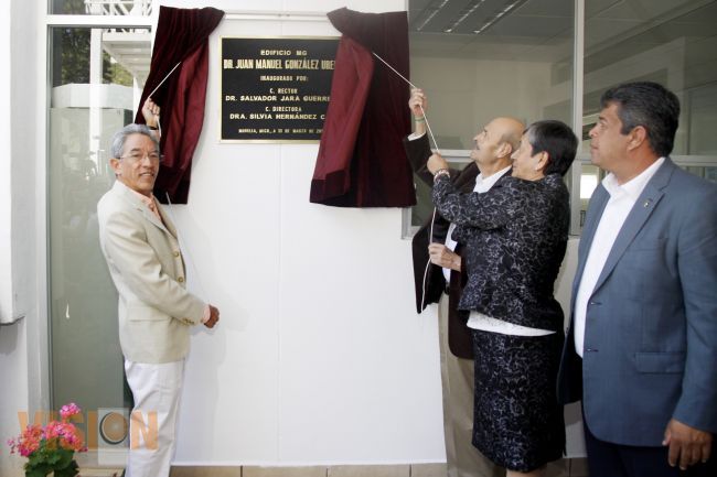 Inauguran Gobernador del Estado y Rector de la UMSNH laboratorio y clínica en Facultad de Medicina.