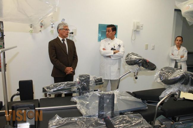 Supervisa Secretario de Salud obras y equipamiento en el Hospital Infantil.