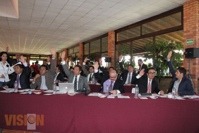 Proponen al regidor Sergio Ramírez, como Alcalde de Tepalcatepec