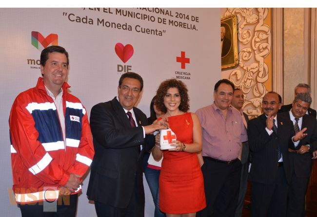 Arranca en Morelia la Colecta Nacional de la Cruz Roja, encabezada por el Dif Municipal.