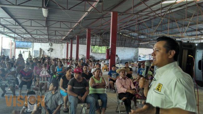 En el bajío, Carlos Torres Piña recibe el respaldo de militantes y consejeros del PRD