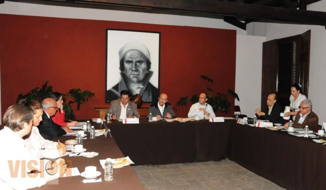 Que programas sociales sean transparentes, eficientes y eficaces, la consigna: Fausto Vallejo.