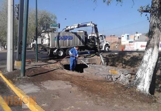 Realiza OOAPAS detección y reparación de fugas en dos importantes colonias de Morelia.