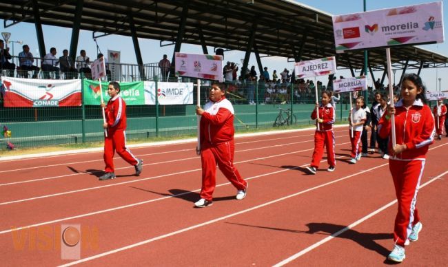 Se ponen en marcha el 1er. Campeonato Estatal de Atletismo. 