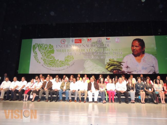 Inauguran el Encuentro Nacional de Mujeres Rurales de México.