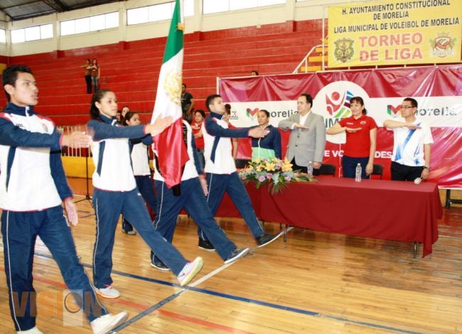 Inauguran la temporada 2014-2015 de la Liga Municipal de Voleibol.