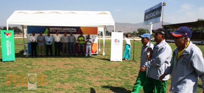 Inaugurán Torneo Nacional de Futbol Veteranos Platino.
