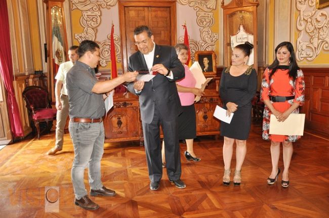 Reconocen la labor del presidente Lázaro Medina 