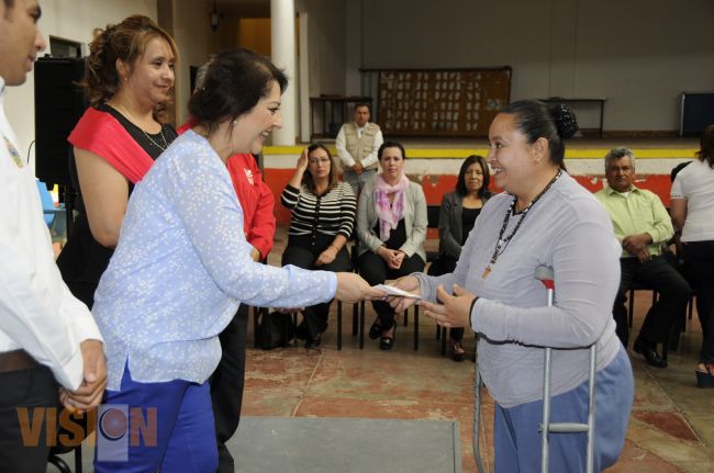 Patricia Mora de Vallejo visita Municipios de Churintzio, Zináparo y Tlazazalca.