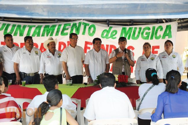 Otorga Gobierno Estatal apoyos de vivienda para habitantes del Municipio de Múgica.