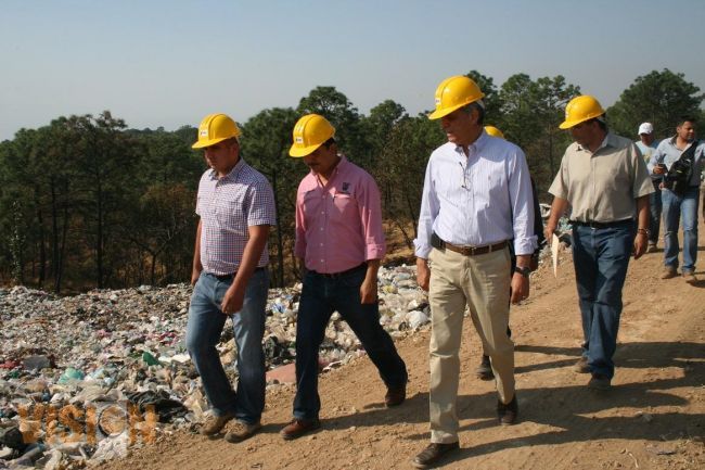 Avanza el proyecto de reordenamiento de tratamiento de basura en tres Municipios.