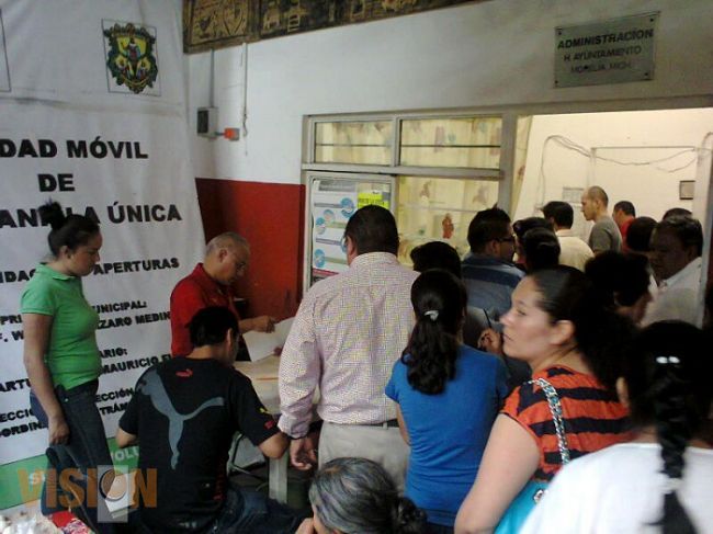 Instalan Ventanilla Única en el Mercado Independencia