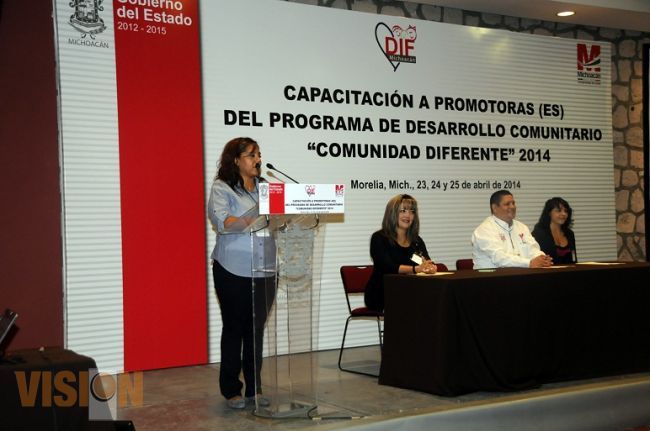 DIF Michoacán capacita a promotores de comunidad diferente.