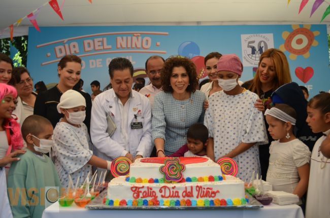 Maggy Oribio celebró a los niños del hospital infantil.