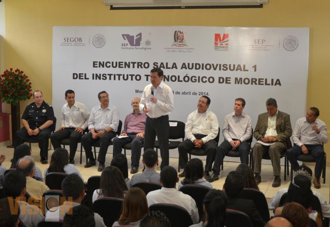 El Secretario de Gobernación, inaugura Aula Audiovisual en el Instituto Tecnológico de Morelia.