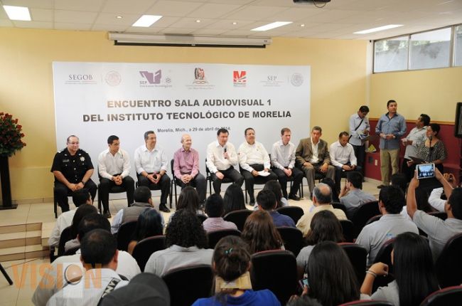 Reconocen directivos y alumnos del Tec de Morelia, apoyo del gobernador Fausto Vallejo‏