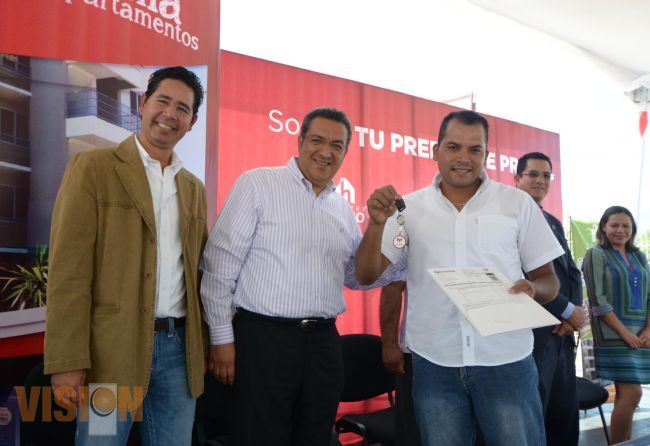Ayuntamiento de Morelia entrega incentivos del sorteo “tu predial te premia”.