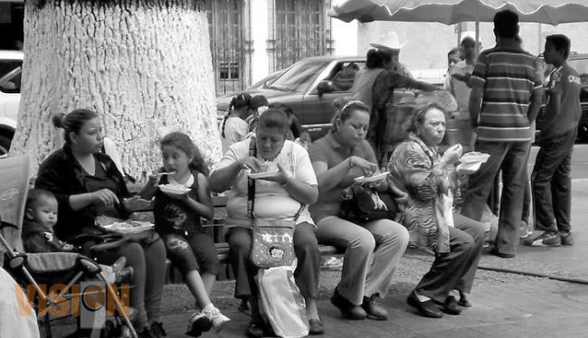 Evitar comer los alimentos  callejeros, recomienda SSA