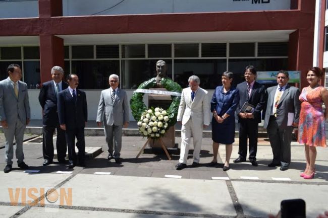 Celebra Facultad de Ciencias Médicas y Biológicas de la UMSNH su 184 aniversario.