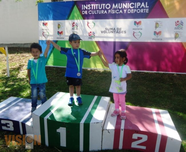 IMDE realizó festival infantil en fraccionamiento los encinos.