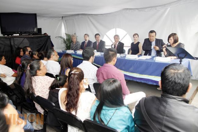 Rinde comunidad de la facultad de derecho umsnh homenaje luctuoso a dos destacados estudiantes.