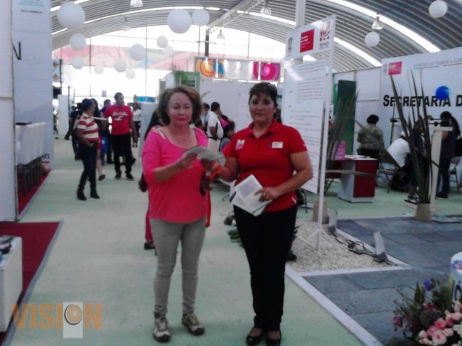 Semujer brinda atención jurídica y psicológica en la Expo Feria Michoacán 2014.