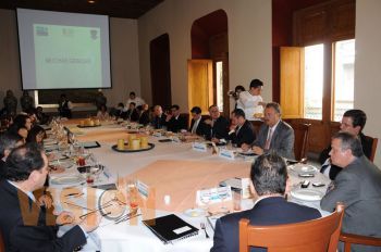 Foro de Funcionarios Fiscales y SHCP