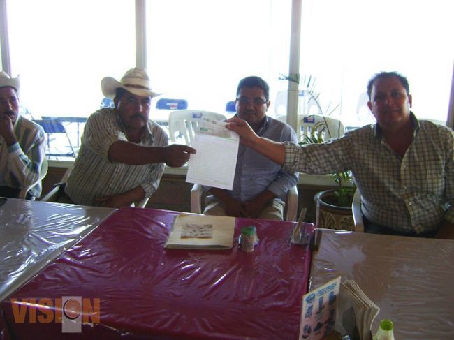 Mezcaleros agradecen apoyo del Presidente Municipal Raúl Prieto Gómez