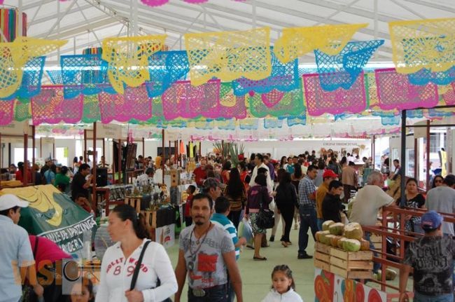 Altas ventas se reportan en el pabellón “Yo Amo Michoacán” de la Expo Feria 2014.