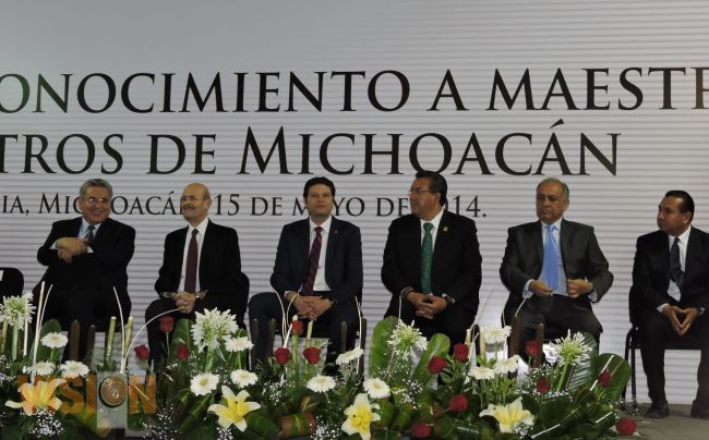 Docentes indispensables en la formación de ciudadanos comprometidos con el desarrollo de la entidad