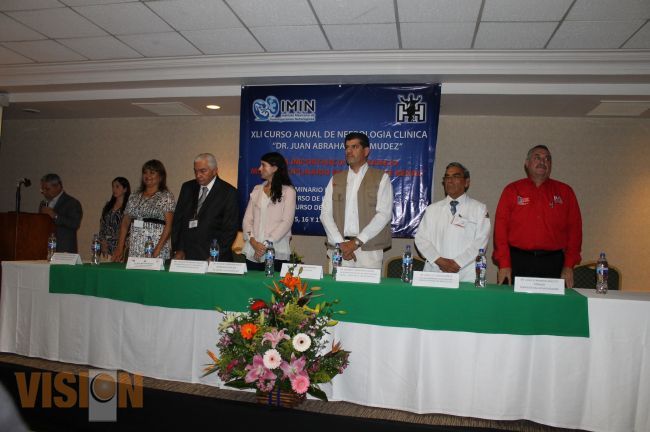 Realiza Hospital Civil XLI curso anual de Nefrología. 