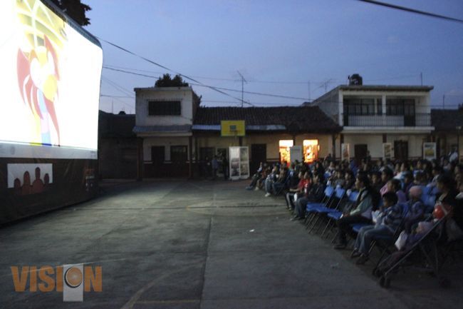 Cine en tu comunidad recorre los caminos de Michoacán. 