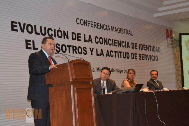 Michoacán vive una nueva etapa que requiere del compromiso por restablecimiento del orden público.