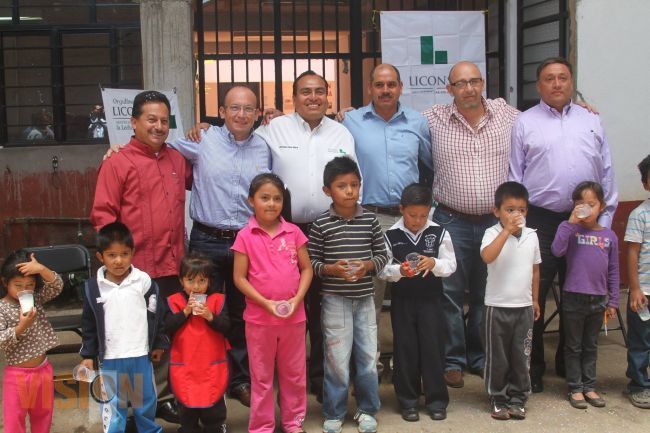 Cumple Peña Nieto con cobertura total en Michoacán de Liconsa.