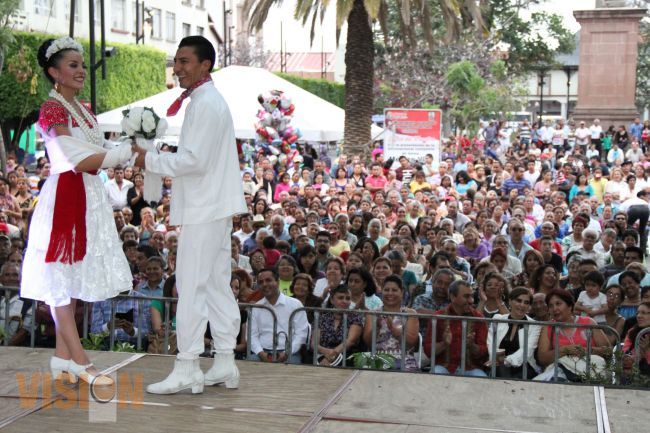 Sensacional presentación de la compañía México Vivo en Uruapan