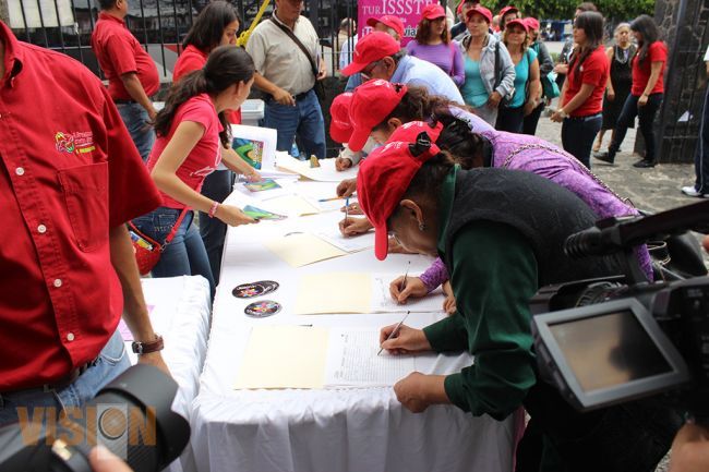 Arriba a Uruapan la Ruta Turissste con mil cien visitantes.