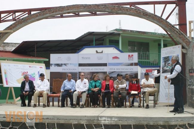 Michoacán, el estado con mayor recurso para escuelas dignas