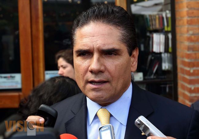 El Gobierno debe utilizar todas las herramientas para que crezca  la economía: Silvano Aureoles