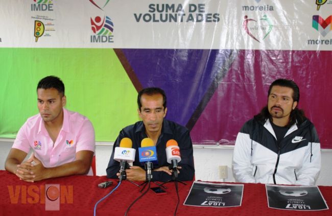 Anuncia liga de fútbol 7. 