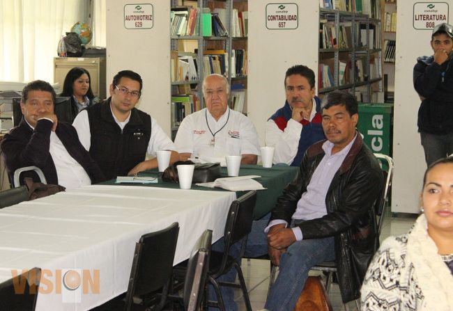 Imparten taller para elaborar proyectos a funcionarios de ocho municipios 